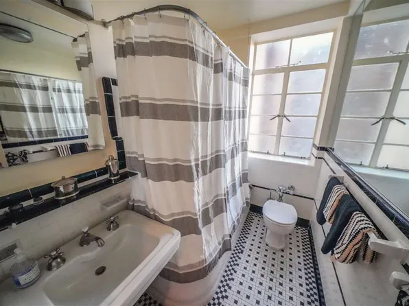 320 Central Park West image 9 of 13