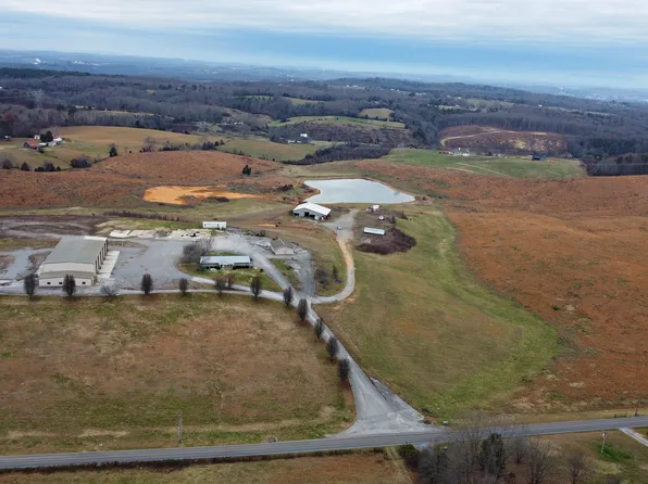 7001 Davis Ferry Rd, Loudon, TN 37774