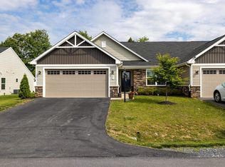 81 S Peak Dr, McGaheysville, VA 22840
