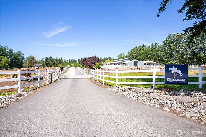 4th image of 2176 Burk Road