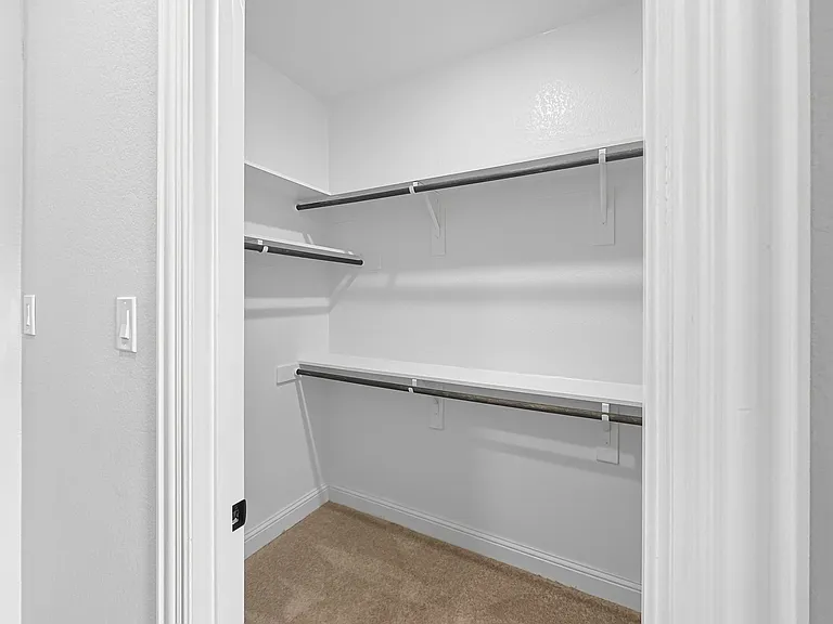 9525 Thorncrown Ln — Photo 16