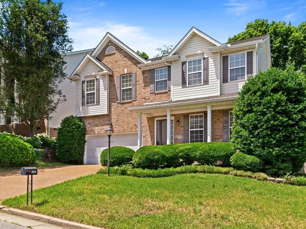 7424 Kreitner Dr, Nashville, TN 37221