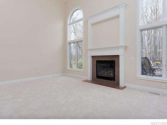 5th image of 5999 Corinne Ln
