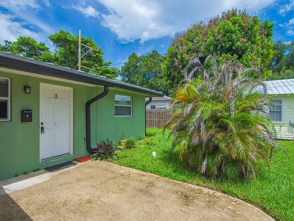 2 bed, 1.0 bath, 621 sqft, $1,400 — Photo 3
