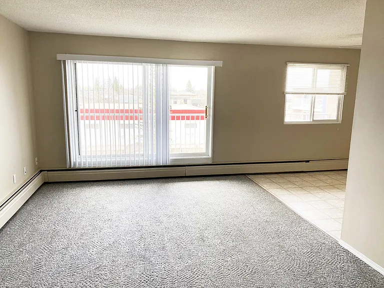 9818 94th Ave — Photo 9