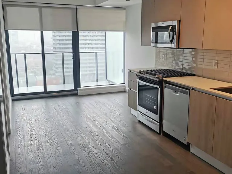 2 A Church St #1801 — Photo 6