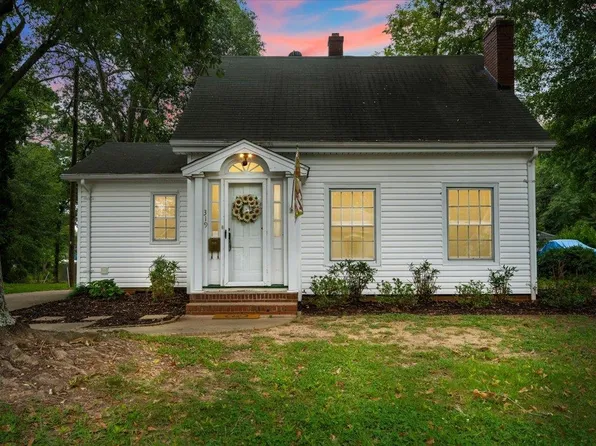 319 Vernon St, Gaffney, SC 29340