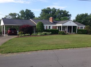 1711 McClellan Dr, Johnson City, TN 37604