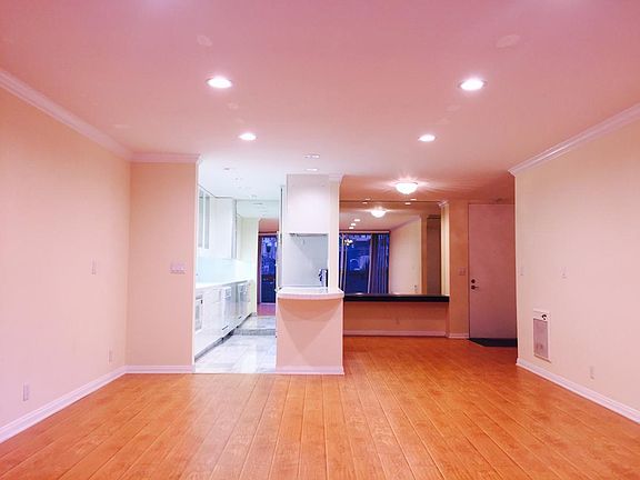 2nd image of 6542 Ocean Crest Dr #88