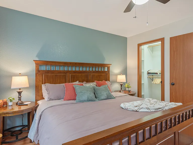 2538 W Mission Hills Ave — Photo 9