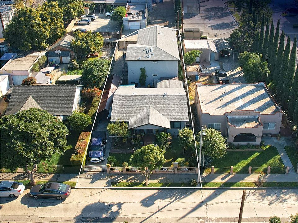 1st image of 8026 Comstock Ave