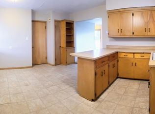 4008 N 89th St, Milwaukee, WI 53222