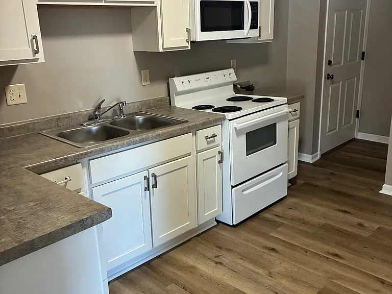 695 S Lake Shore Dr #5 — Photo 2