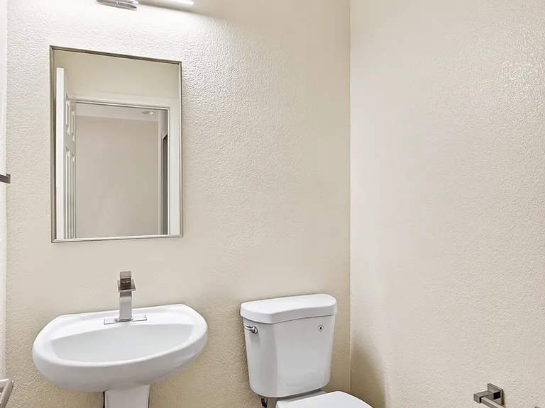 10213 Missouri Meadows St — Photo 15
