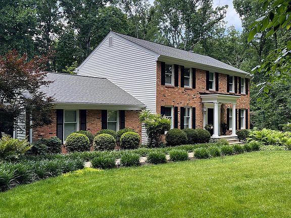 3rd image of 13044 Bateman Ct