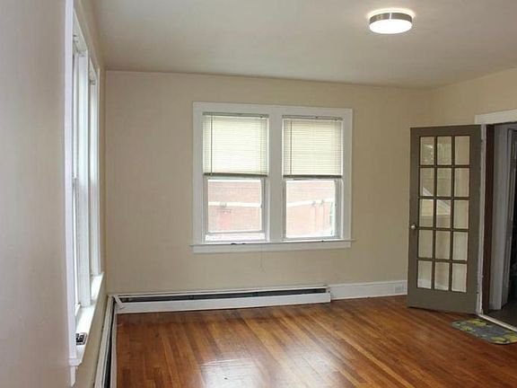 3rd image of 136 Martin Ter Floor 2