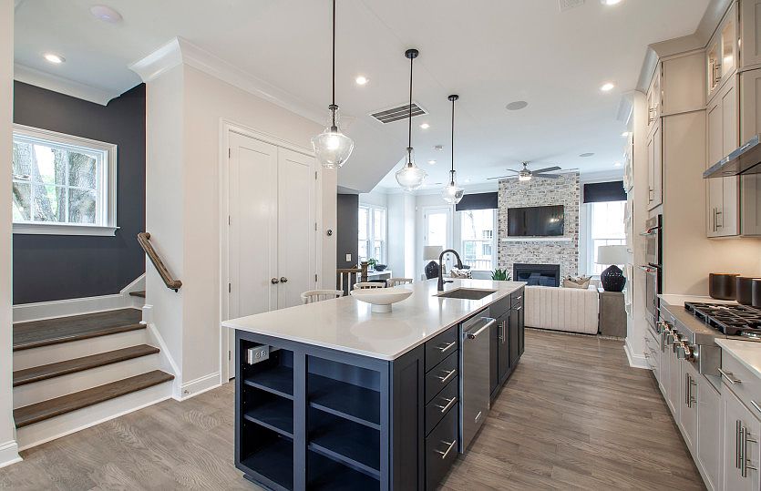 Beautiful Open, Spacious Kitchen with Large Island