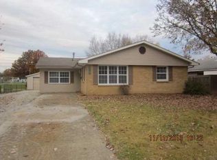 924 E Olmstead Ave, Evansville, IN 47711