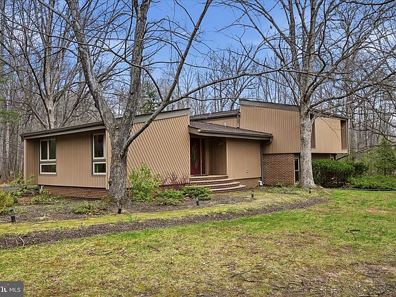 2nd image of 2199 Logmill Rd