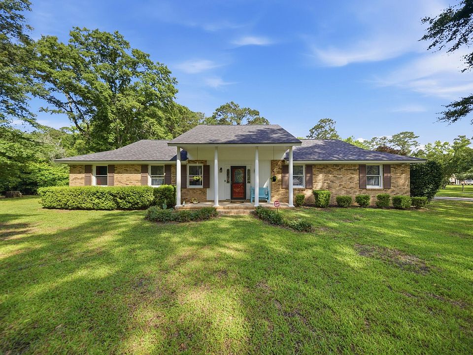 1st image of 2133 Balmoral Ct