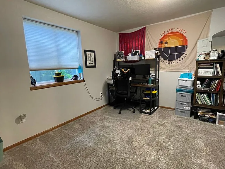 825 Locharno Dr — Photo 25