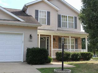 1304 W Cloverdale Rd, Chillicothe, IL 61523