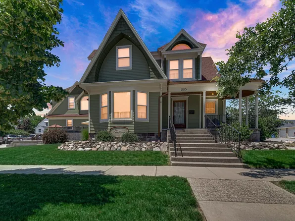 203 S Main St, Culver, IN 46511