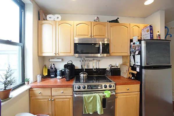 Rented by Corcoran | media 25