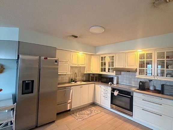 2nd image of 41-51 Wilson Ave BLDG 41-51 #6 E