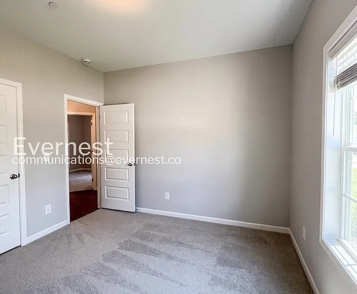 1011 Echo Ridge Rd — Photo 7