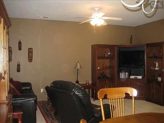 4th image of 157 Angel Garden Way