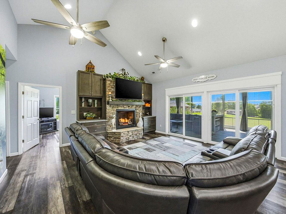 1971 Harbor Hills Dr, Dandridge, TN 37725 | MLS #711554 | Zillow