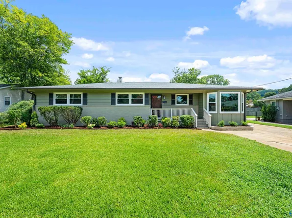 1810 Ballard Dr SE, Huntsville, AL 35801