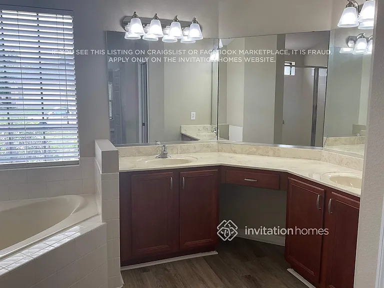 1714 Garden View St — Photo 14
