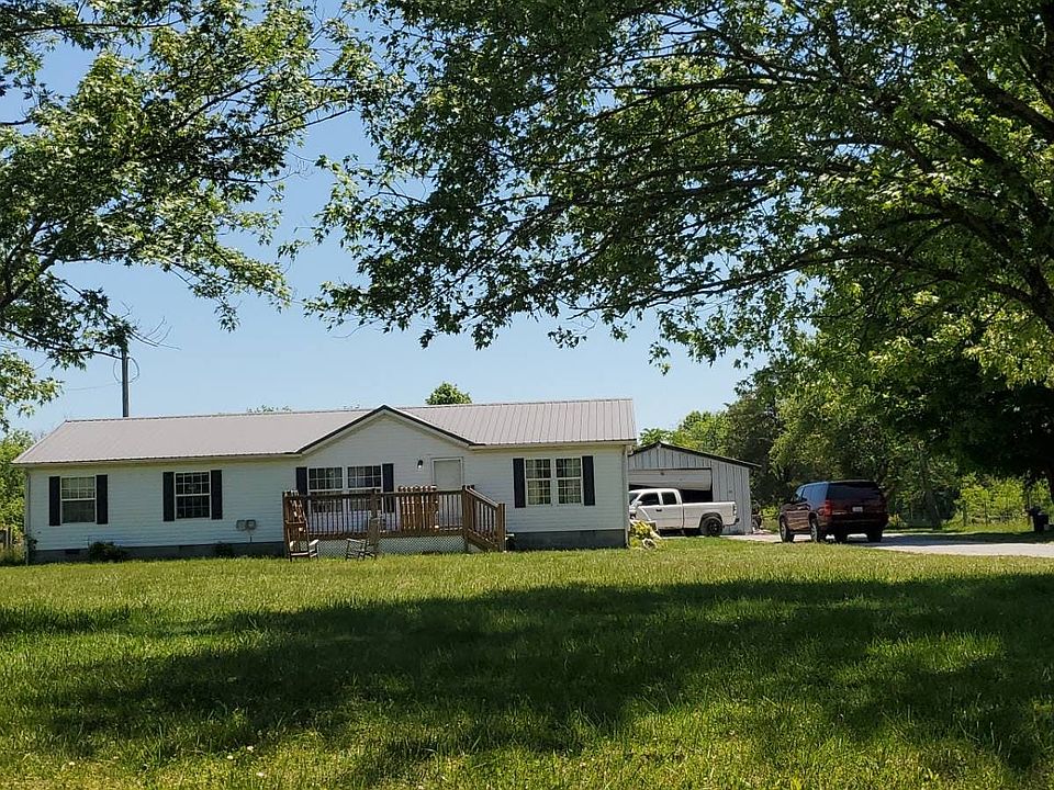 1st image of 1950 Bowen Rd