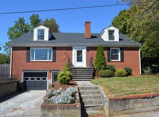 314 Park St, Christiansburg, VA 24073