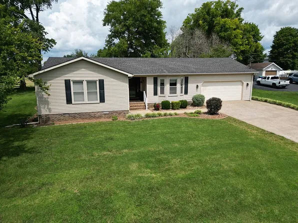 618 Green Valley Dr, Russellville, KY 42276