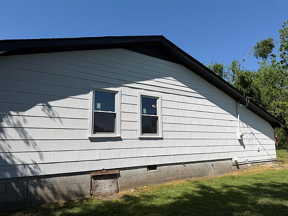 5th image of 103 Sherry Ln