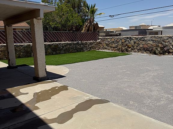 3rd image of 11633 Gypsum Hills Cir