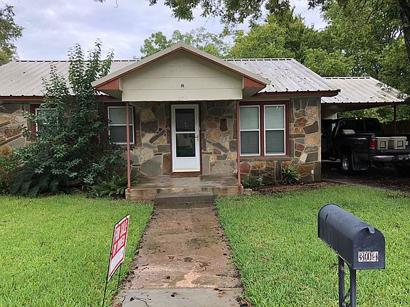 2nd image of 304 E Live Oak St