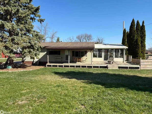 307 10th Ave, Ackley, IA 50601