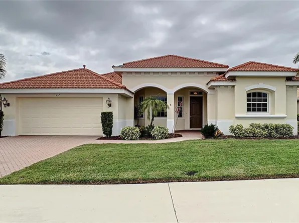 257 Montelluna Dr, North Venice, FL 34275