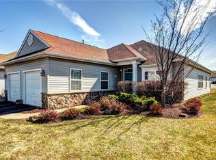 8 Cabernet Ct, Monroe Township, NJ 08831