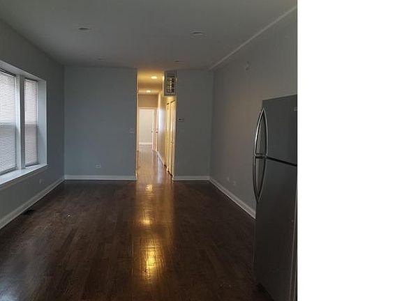5th image of 124 E Garfield Blvd #3