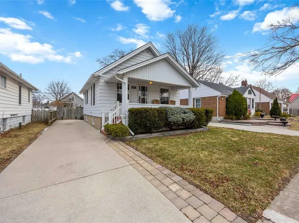 318 Cobden St, Sarnia, ON N7T 4A3