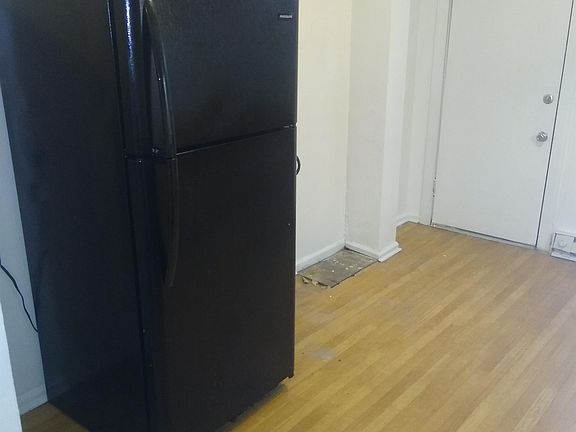 4th image of 2111 Bellevue Ave #2