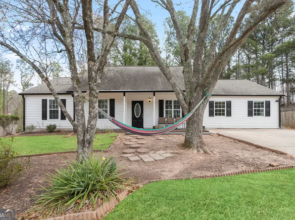 1071 Braddock Cir, Woodstock, GA 30189