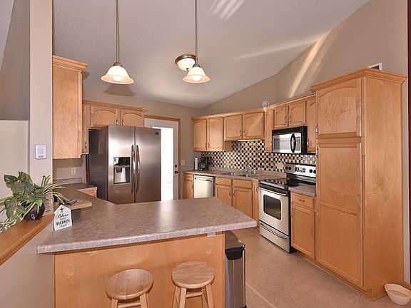 4th image of 1305 Cottage Ln SE