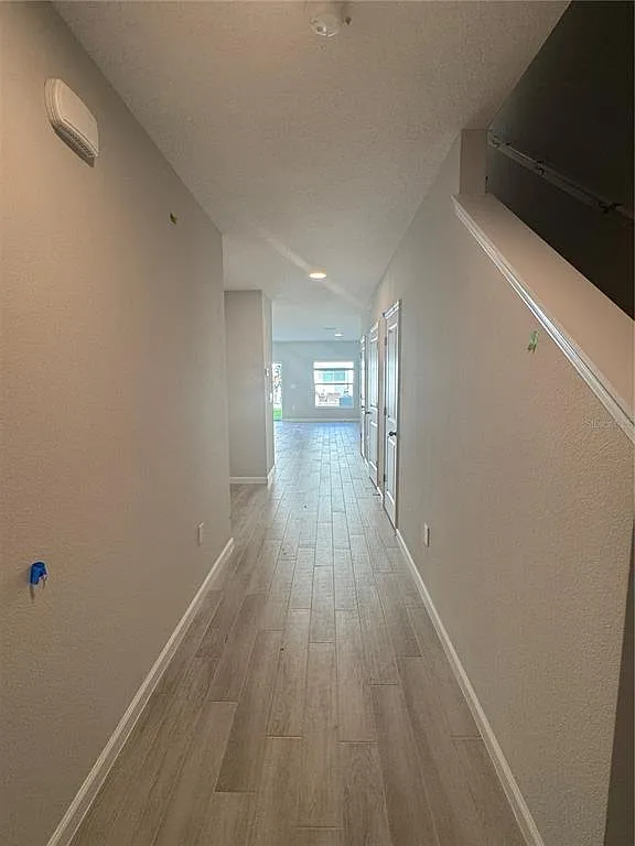 3 bed, 2.5 bath, 1654 sqft, $2,450 — Photo 3
