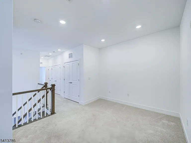 67 Veterans Way — Photo 17